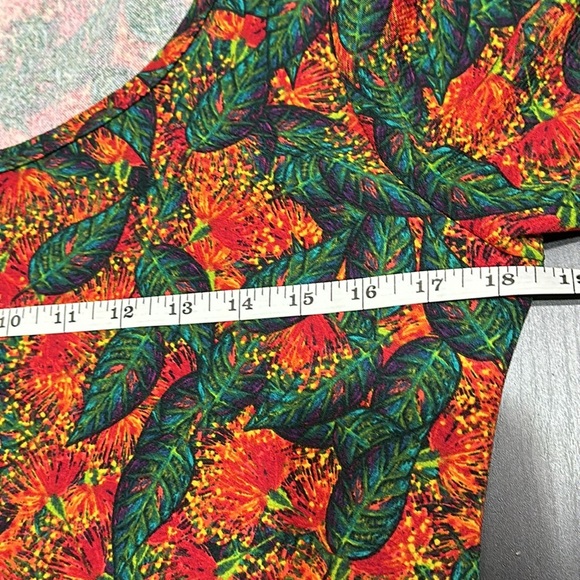 Lularoe Amelia dress. Red orange and green leaves. Size XL - Picture 4 of 6